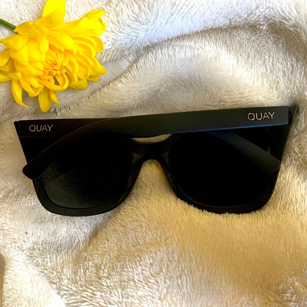 Quay cat eyes sunnies
